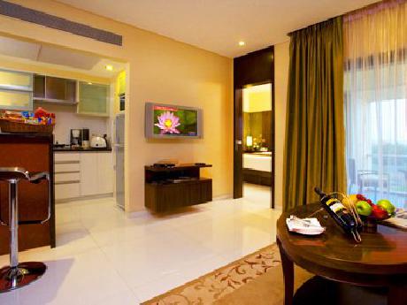 Oakwood Residence Naylor Road