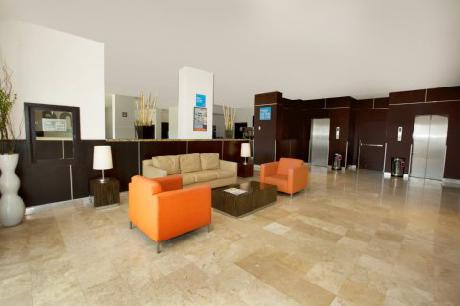 One Monterrey Aeropuerto