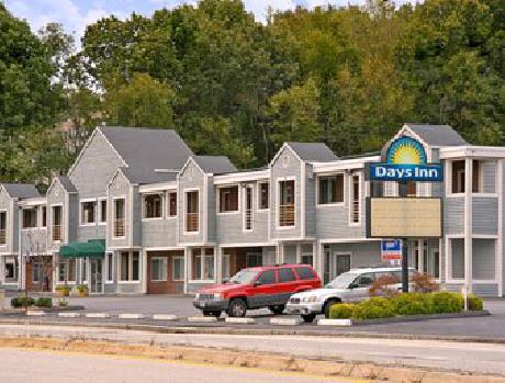 Days Inn Cranston/Providence