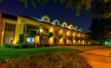 BEST WESTERN PLUS Raffles Inn & Suites