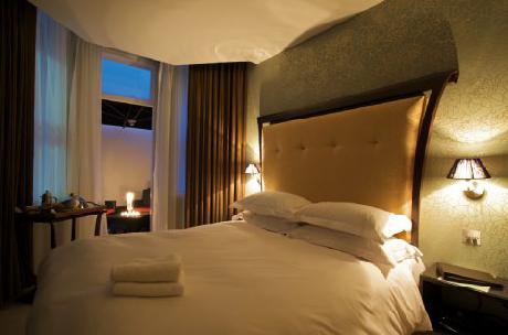 Ten Manchester Street Hotel