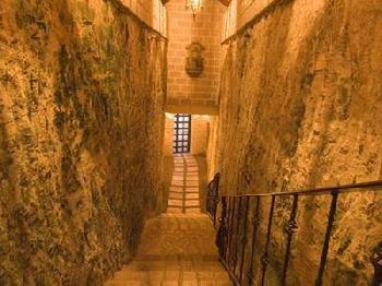 A STONE'S THROW AWAY