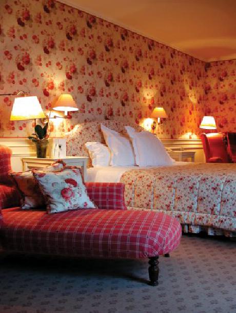 Albert Premier Hotel