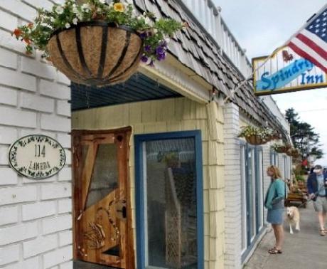 Spindrift Inn