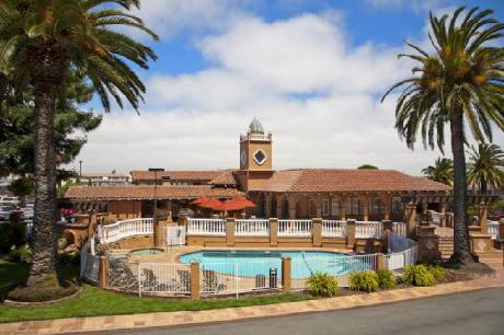 BEST WESTERN PLUS El Rancho Inn & Suites