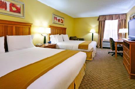Holiday Inn Express HURRICANE MILLS (WAVERLY)