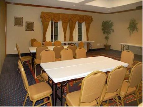 La Quinta Inn & Suites Oklahoma City  Moore