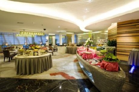 E M Grand Hotel Luxury