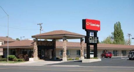 Econo Lodge University