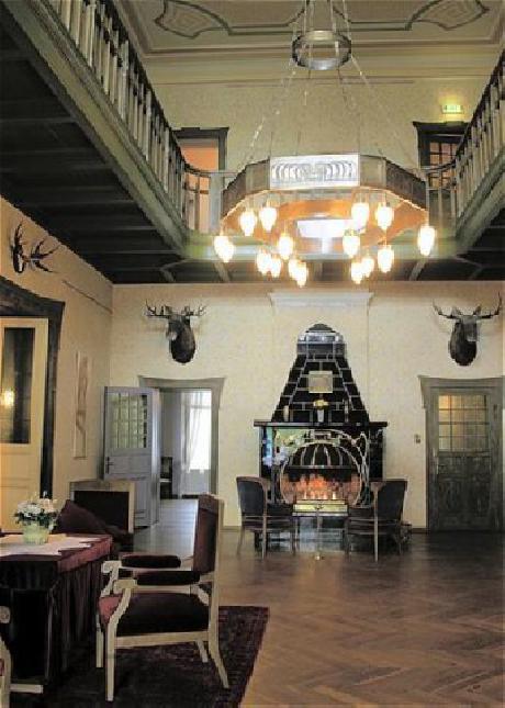 Ammende Villa Hotel and Restaurant