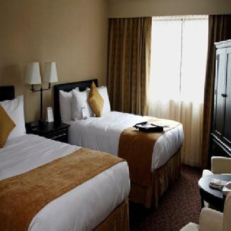 Thompson Hotel And Conference Centre