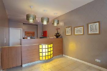 Comfort Hotel tom Kyle