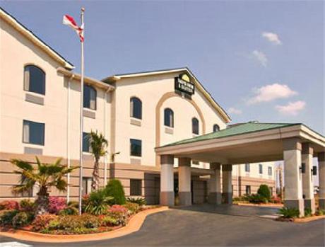 Days Inn and Suites Prattville-Montgomery