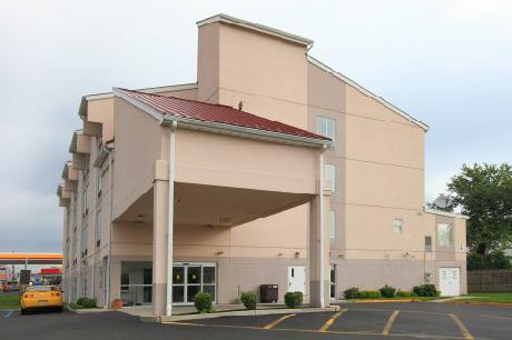Americas Best Value Inn and Suites