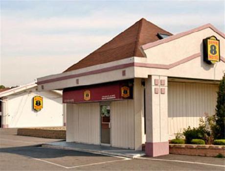 Super 8 South Hackensack NJ/NYC Area