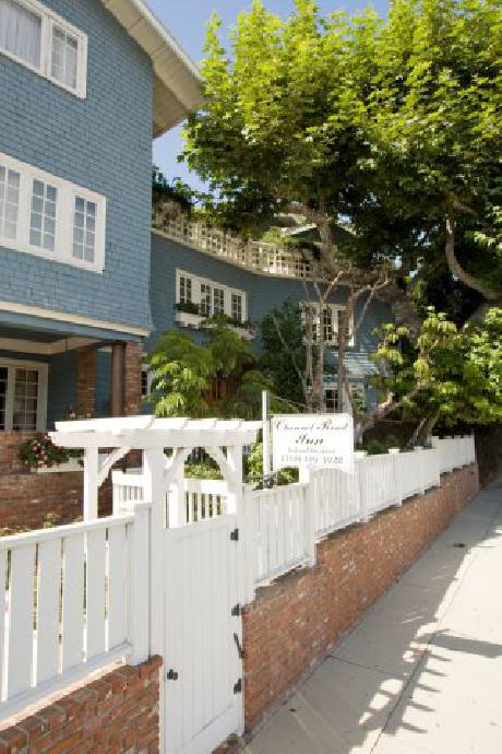 Channel Road Inn