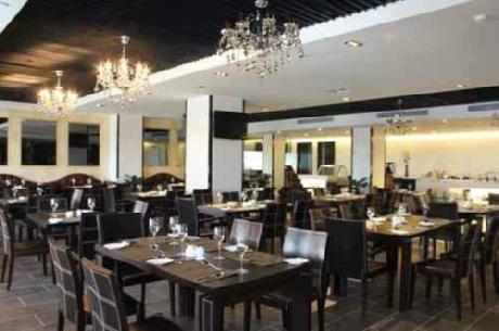 ZENITH International Hotel