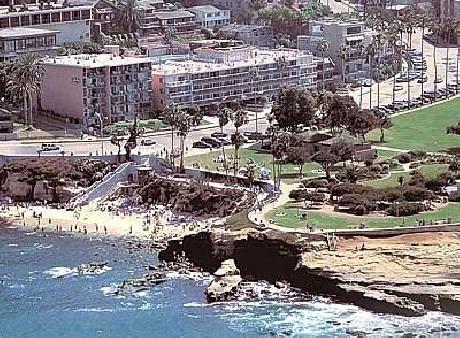 La Jolla Cove Suites