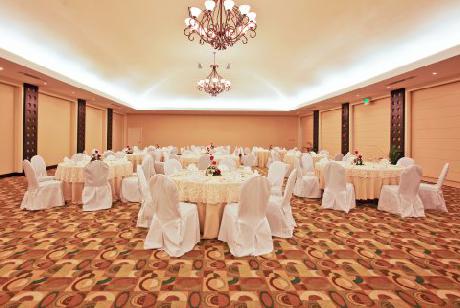 Holiday Inn CITY OF KNOWLEDGE