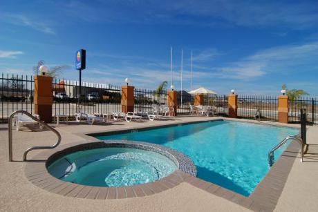 Comfort Inn & Suites Navasota