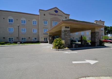 Comfort Suites Oakley