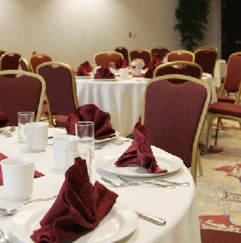 Hmptn Inn Toronto Arprt Corp Ctr