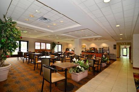 BEST WESTERN Regency Plaza Hotel - St. Paul East