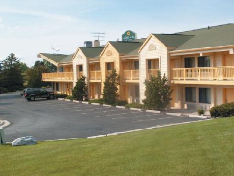 La Quinta Inn Appleton Fox River Mall Area