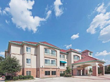 La Quinta Inn and Suites Houston Clay Road