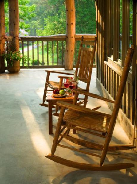 The Esmeralda Inn at Lake Lure