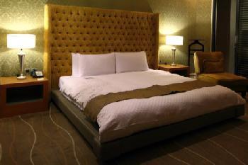 Miramar Garden Taipei Hotel