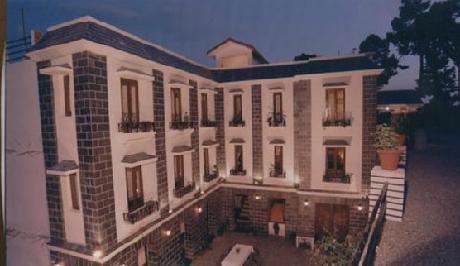 Sun N Snow Inn Kausani