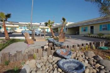 Beach Bungalow Inn and Suites