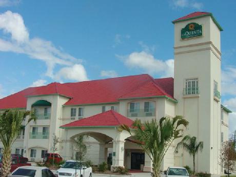 La Quinta Inn & Suites Houston Hobby Airport