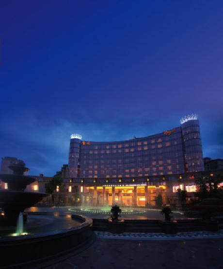 Royal Hotel International
