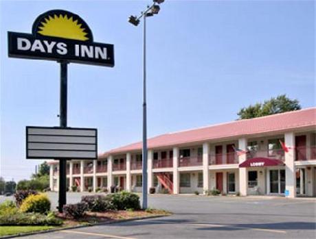 Days Inn Oswego