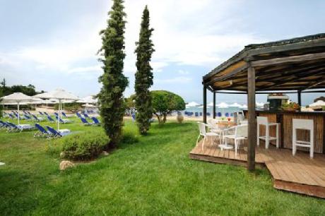 AKS Hinitsa Bay Hotel