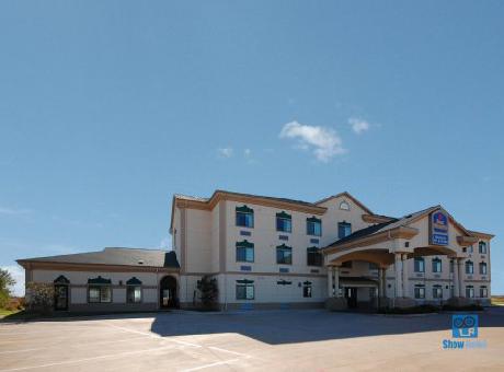 BEST WESTERN Henrietta Inn & Suites