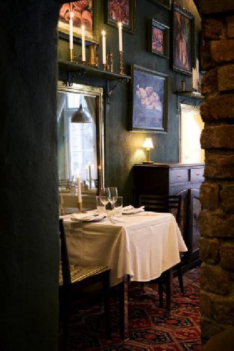 Collector s Victory Hotel