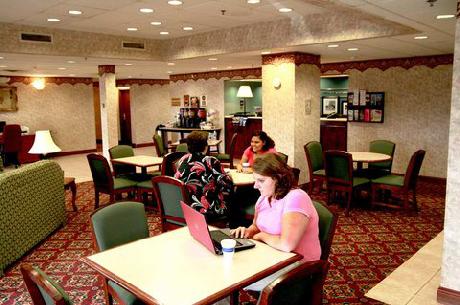 Hampton Inn Winfield