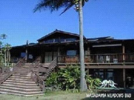Macadamia Meadows Farm Bed & B