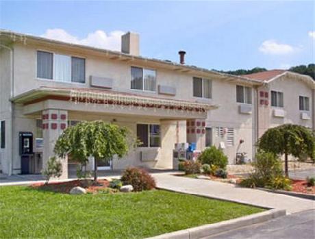 Super 8 Canonsburg/Pittsburg Area