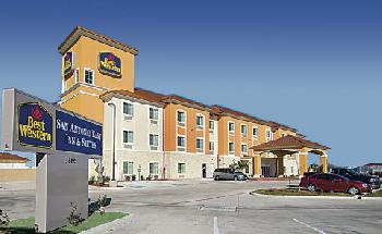 BEST WESTERN PLUS San Antonio East Inn & Suites