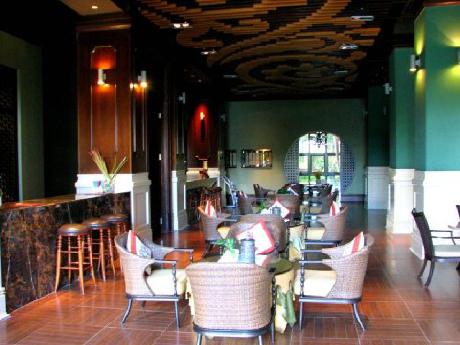 Blossom Hill All Suites Seaview Hotel