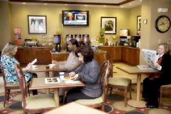 Hampton Inn  Suites KnoxvilleDowntown