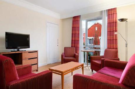 HILTON BIRMINGHAM BROMSGROVE