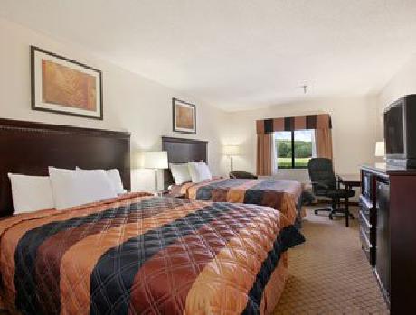 Days Inn and Suites Upper Sandusky