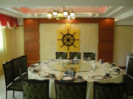 Xinle International Resort Hotel