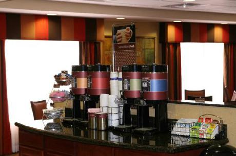 Hampton Inn NorcoCorona North