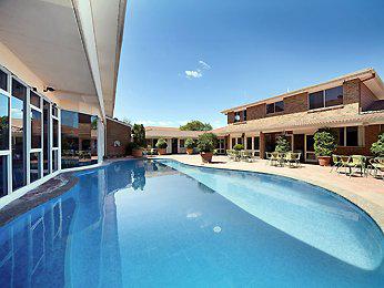 all seasons Canberra Narrabundah